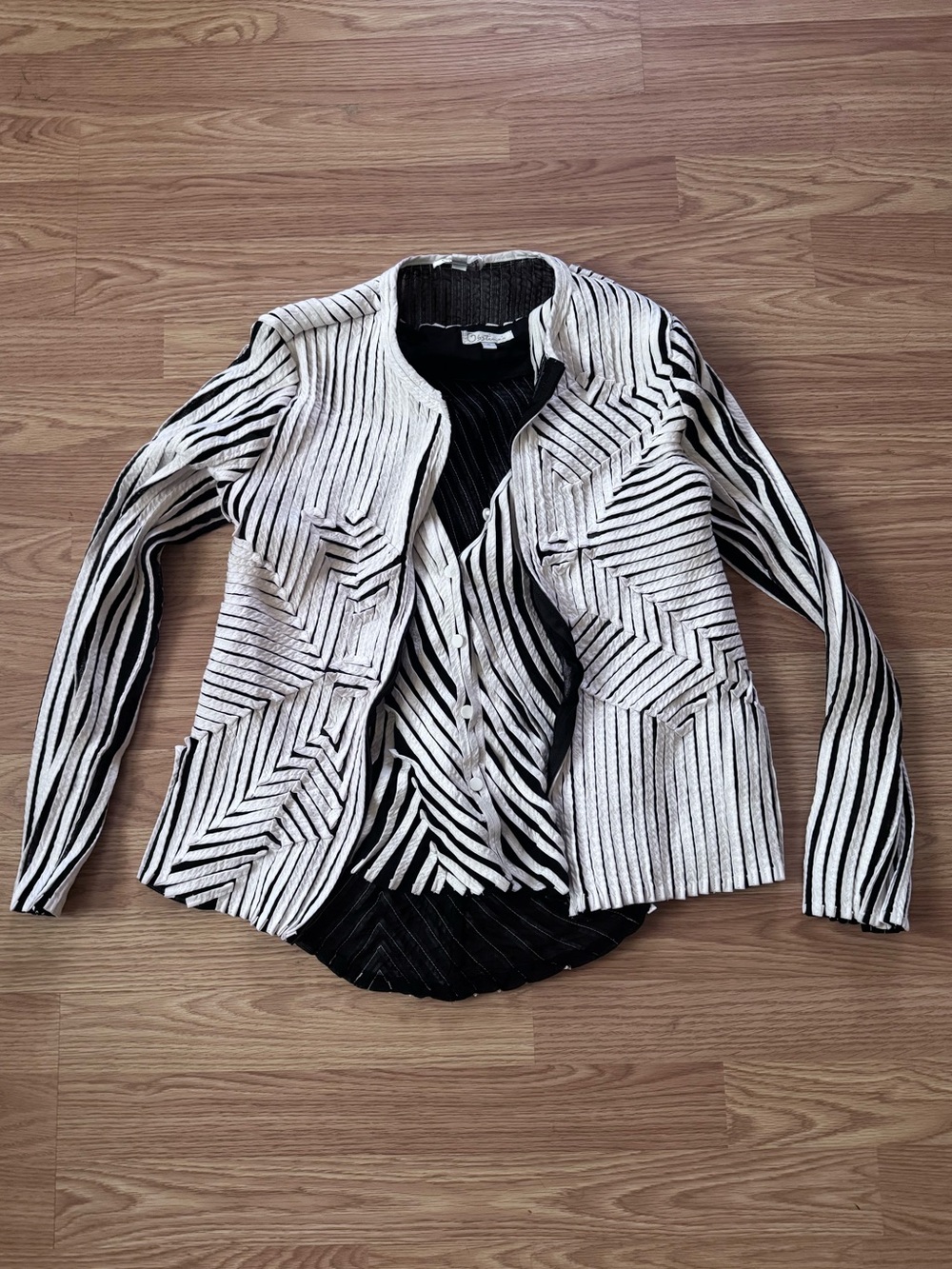 Andrea Rosati Jacket Top White Cotton Geometric Pattern Over Black Mesh Sz 4 10